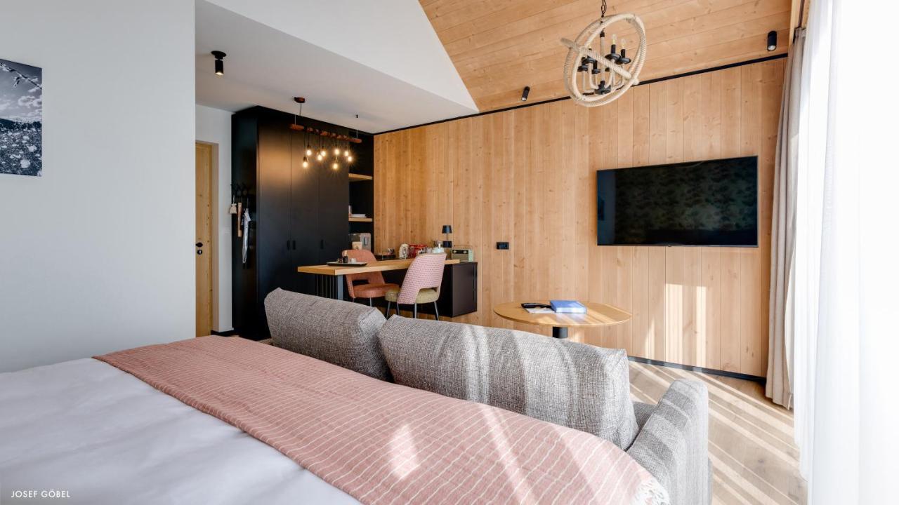 Hideaway Hotel Montestyria Chalets & Suiten มาเรียตเซลล์ ภายนอก รูปภาพ
