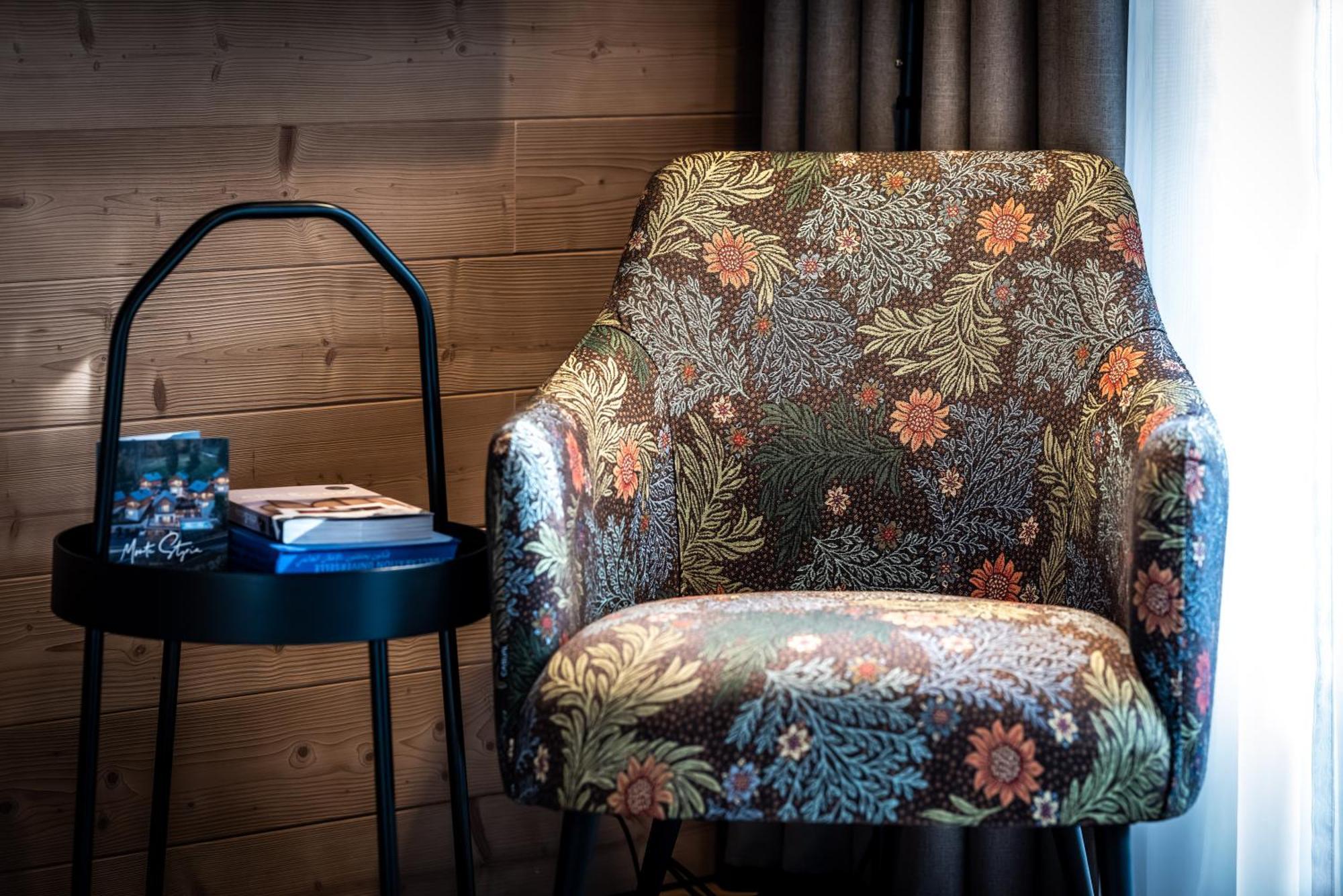 Hideaway Hotel Montestyria Chalets & Suiten มาเรียตเซลล์ ภายนอก รูปภาพ