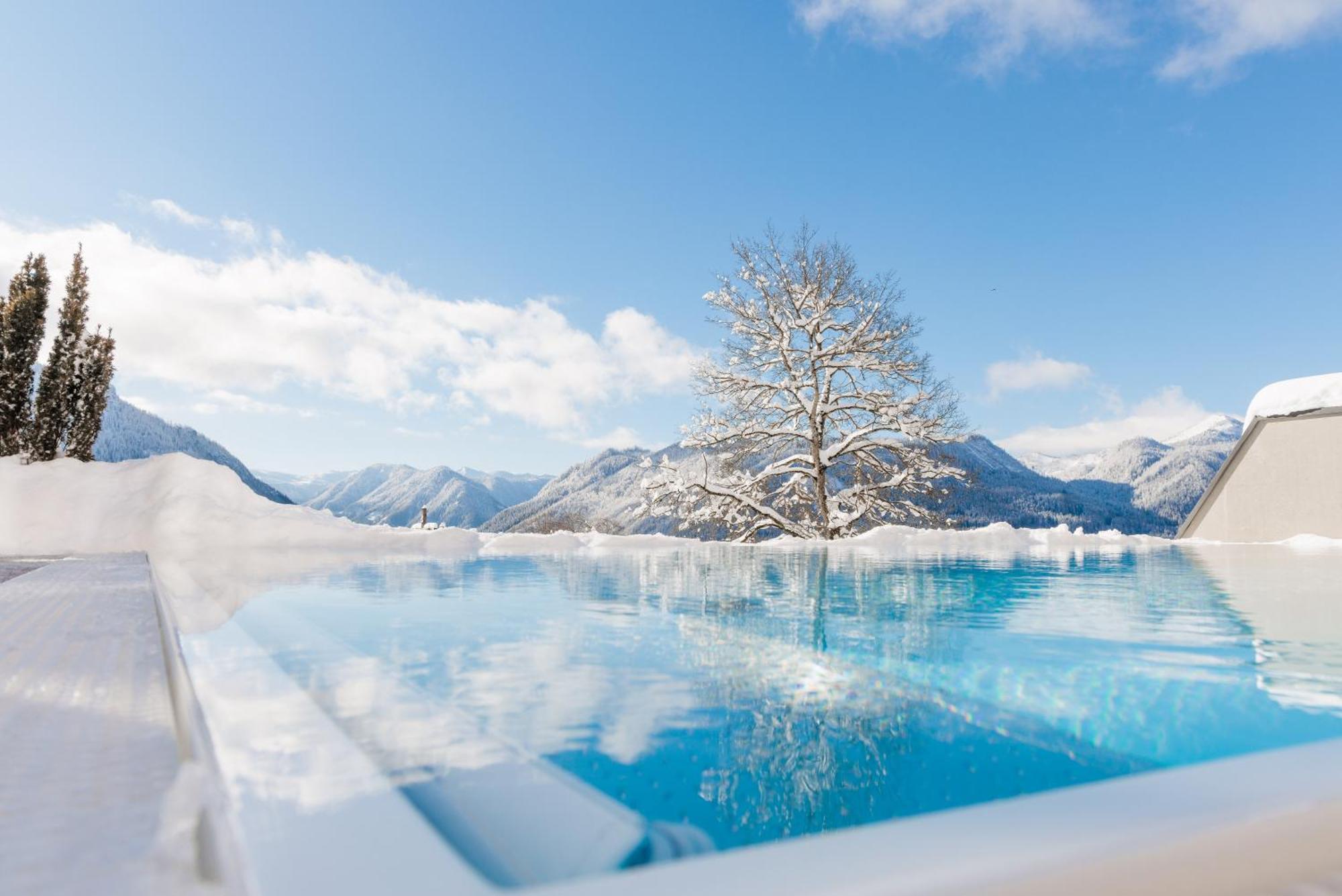 Hideaway Hotel Montestyria Chalets & Suiten มาเรียตเซลล์ ภายนอก รูปภาพ