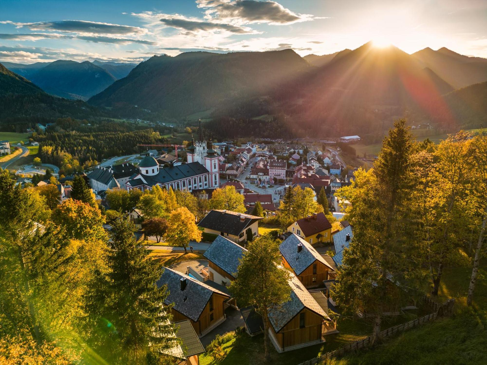 Hideaway Hotel Montestyria Chalets & Suiten มาเรียตเซลล์ ภายนอก รูปภาพ
