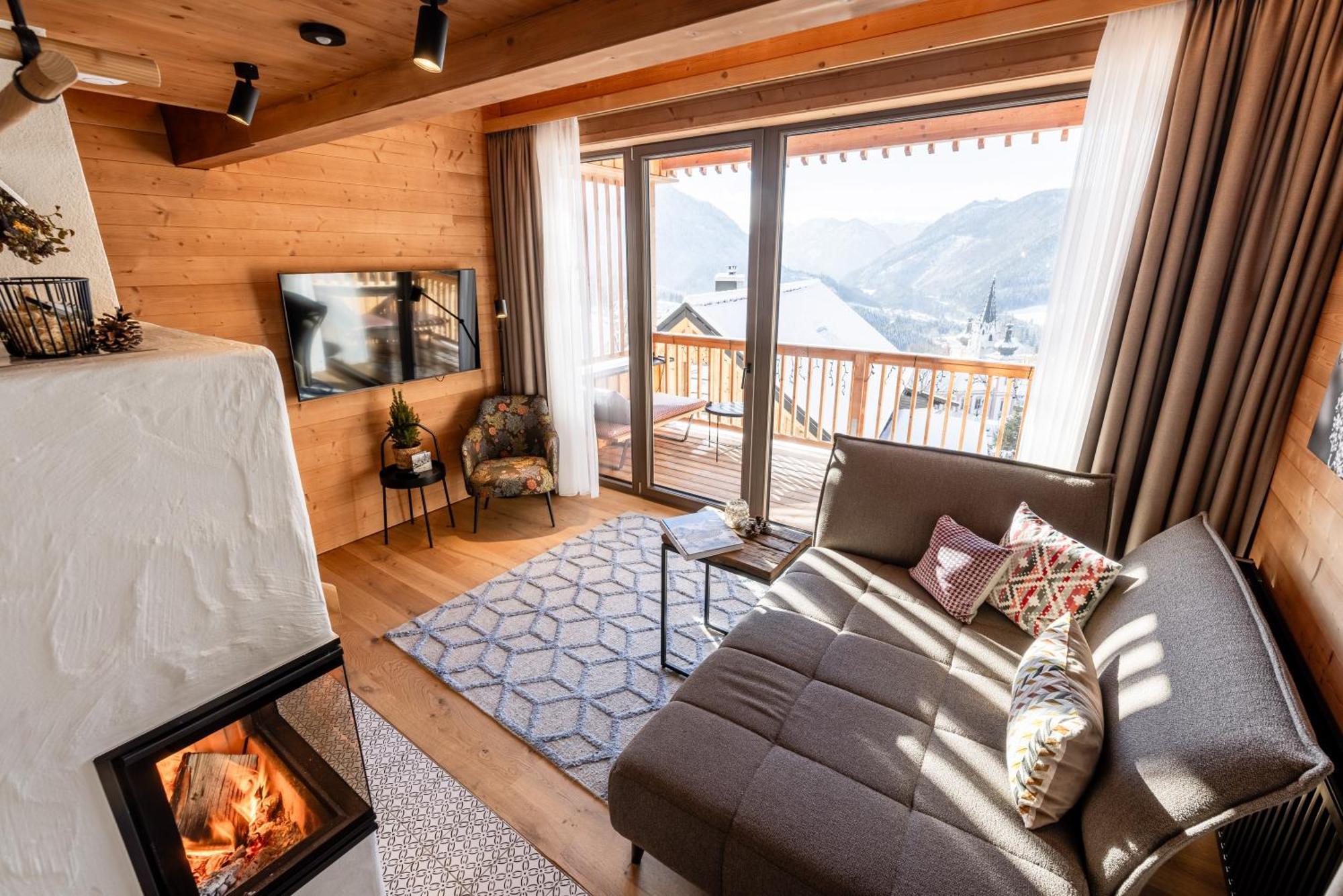 Hideaway Hotel Montestyria Chalets & Suiten มาเรียตเซลล์ ภายนอก รูปภาพ