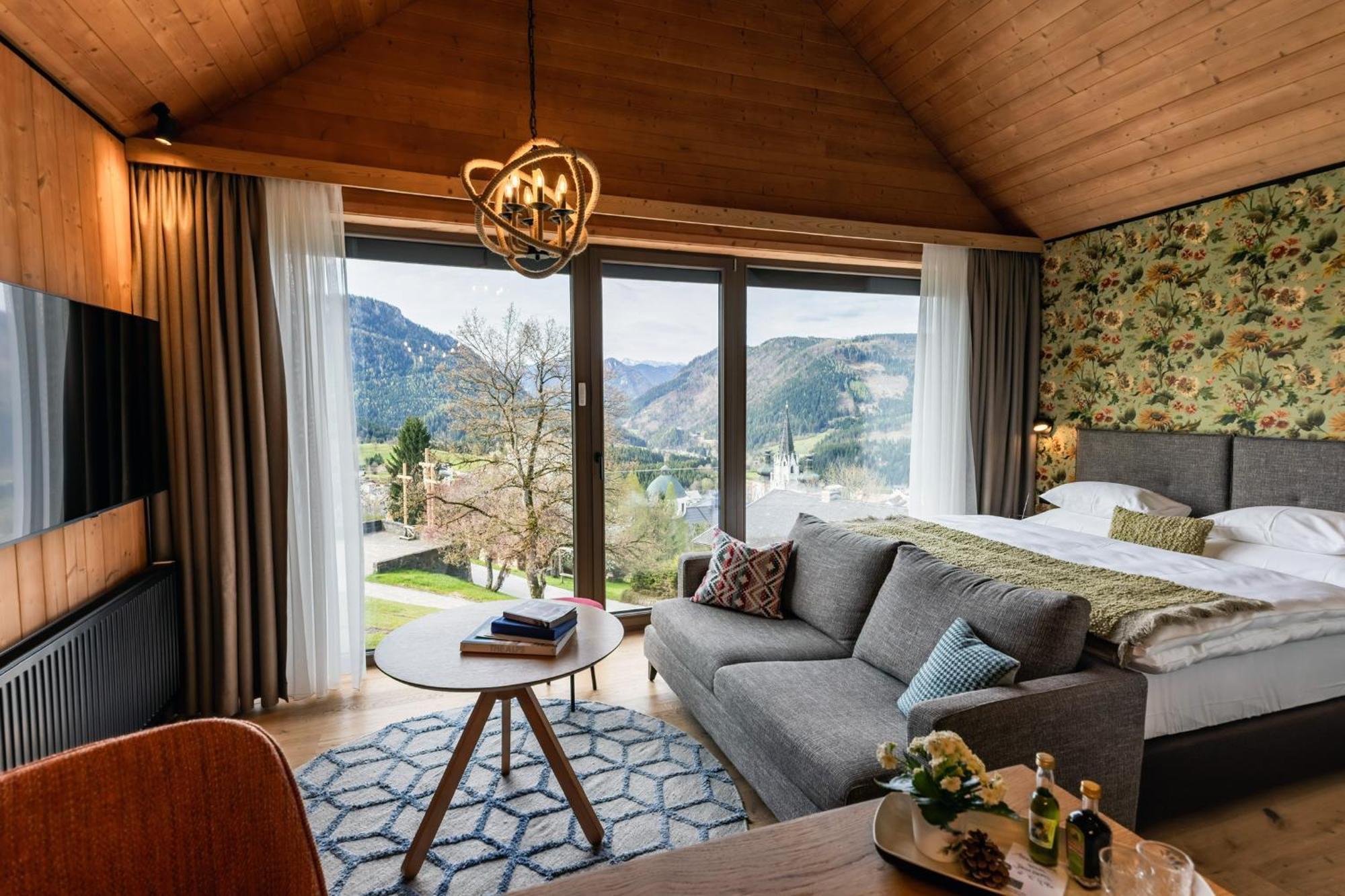 Hideaway Hotel Montestyria Chalets & Suiten มาเรียตเซลล์ ภายนอก รูปภาพ